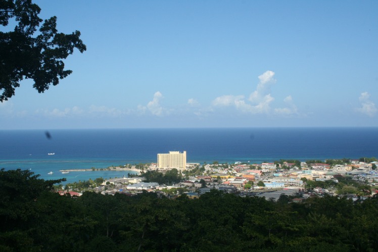 Utsikt över Ocho Rios från Coyaba